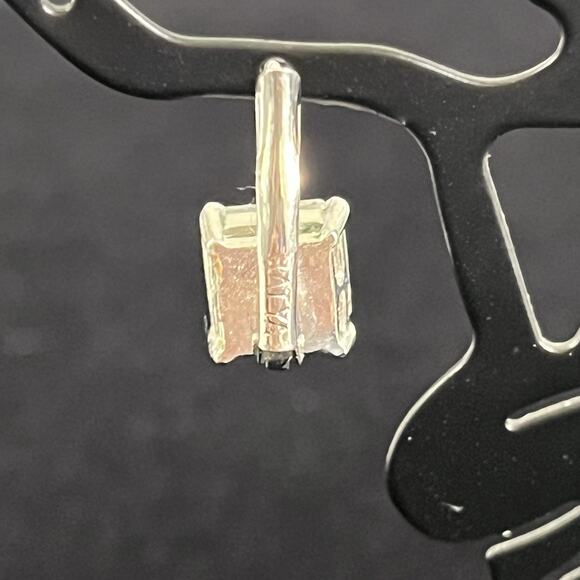 Signed Batya Emerald Cut Earrings Lever-backs Cubic Zirconia (CZ) 1.88 grams - Picture 4 of 8